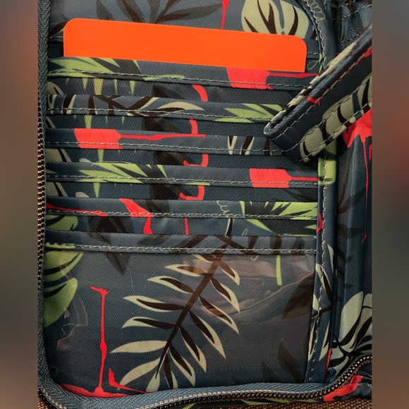 NEW Lug Tandem Zip SE RFID Wallet - Flamingo Blue - Picture 6 of 9